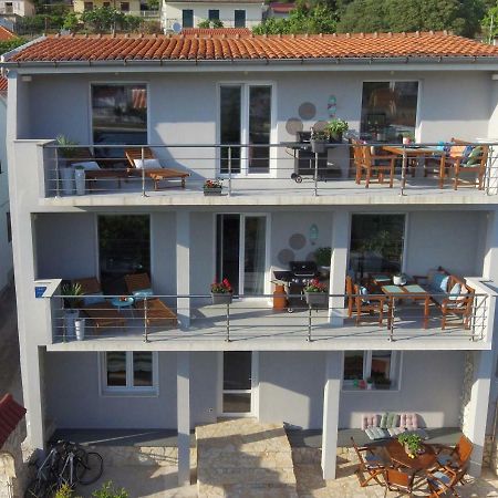 Anemos Apartman Appartamento Tisno Esterno foto