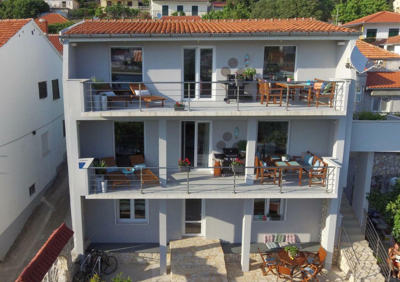 Anemos Apartman Appartamento Tisno Esterno foto
